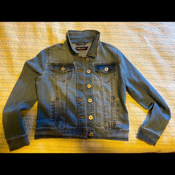 💙 Dollhouse women’s jean jacket - size Small - Picture 1 of 4